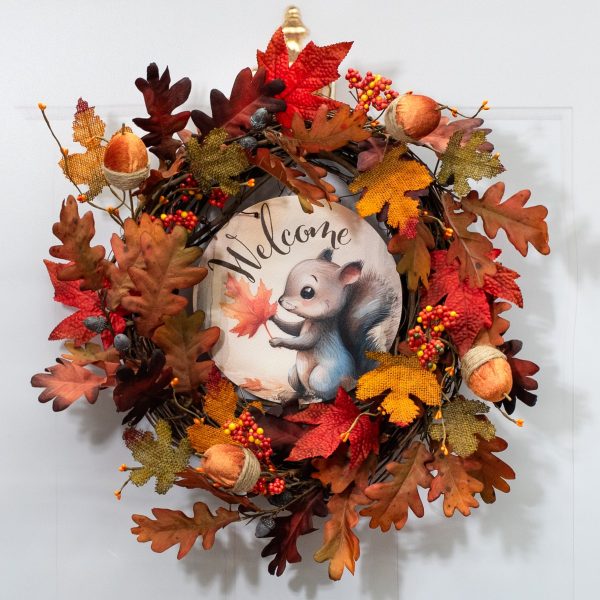 8.5  Round Waterproof Sign: Welcome Fall Squirrel Fashion