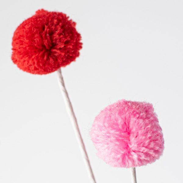 23  3-Color Pom Pom Spray: Red, White, Light Pink on Sale