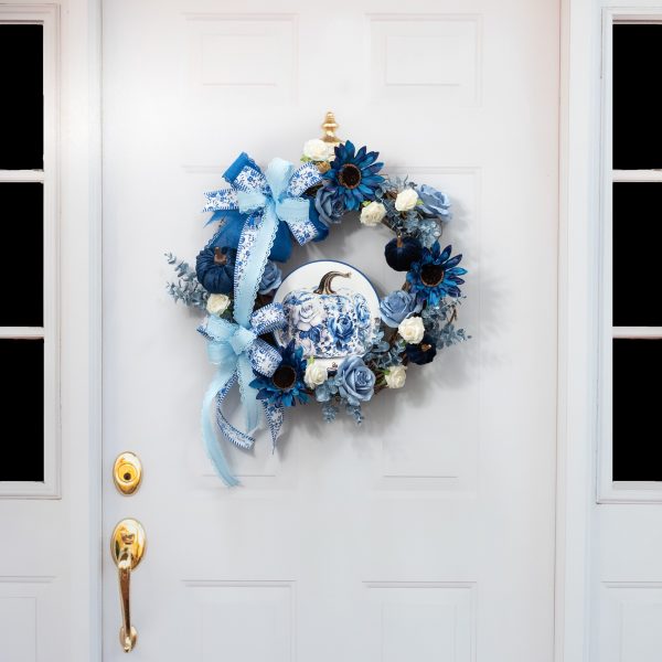 8.5  Round Waterproof Sign: Blue & White Roses Floral Pumpkin Hot on Sale